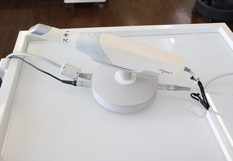 口腔内スキャナー