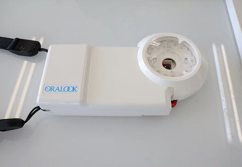 蛍光観察装置『ORALOOK』
